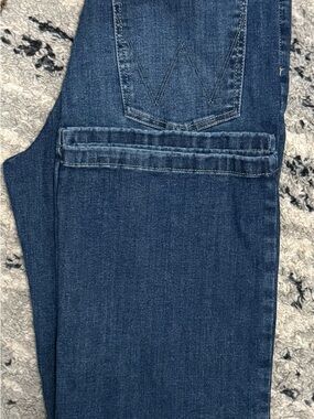 Wrangler Indigo Blue Denim Jeans with Contrast Stitching